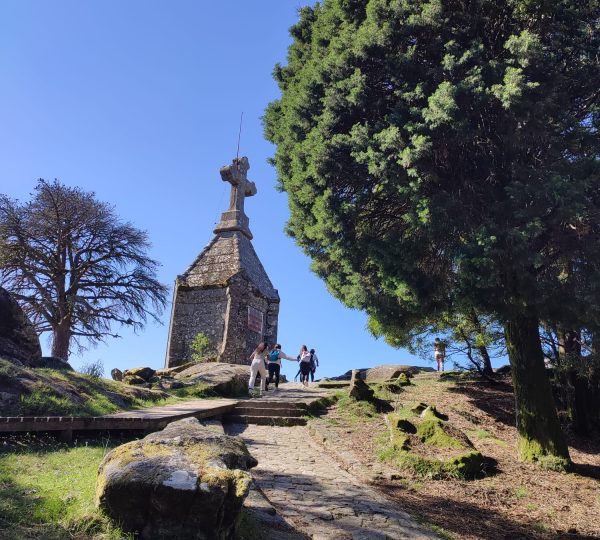 Cruz del monte aloia 